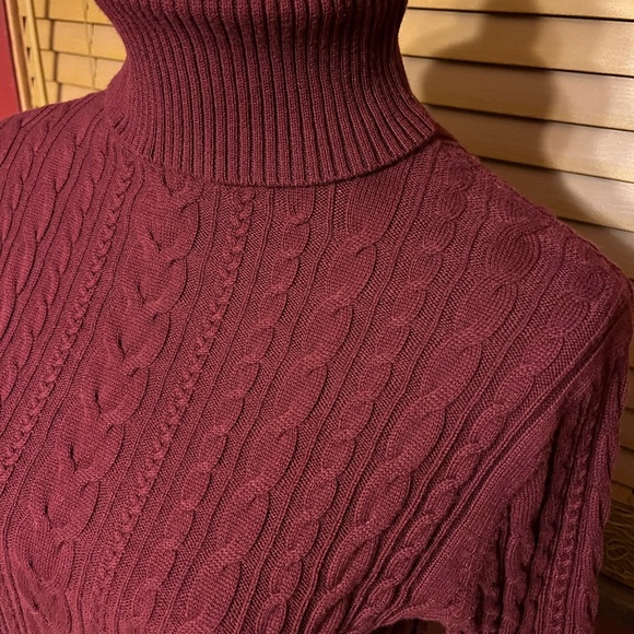 Land’s End sweater - Picture 2 of 3